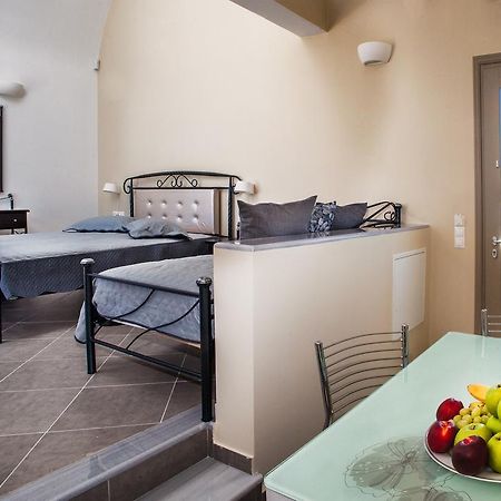 Santa Rinoula Suites Sea Sunset Views Adults Only Μεγαλοχώρι Εξωτερικό φωτογραφία